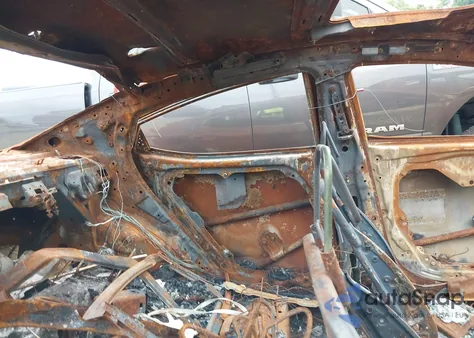 2011 Hyundai Elantra Limited (Ulsan Plant) from USA, damaged, VIN KMHDH4AE2BU104007